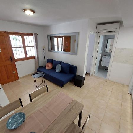 Apartament Casa Del Gato Rojo , Communal Swimming Pool , Terrace With Barbecue Torrevieja Eksteriør bilde