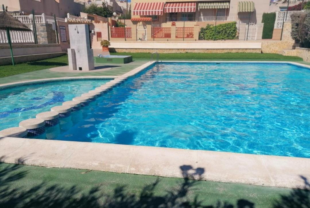 Apartament Casa Del Gato Rojo , Communal Swimming Pool , Terrace With Barbecue Torrevieja Eksteriør bilde