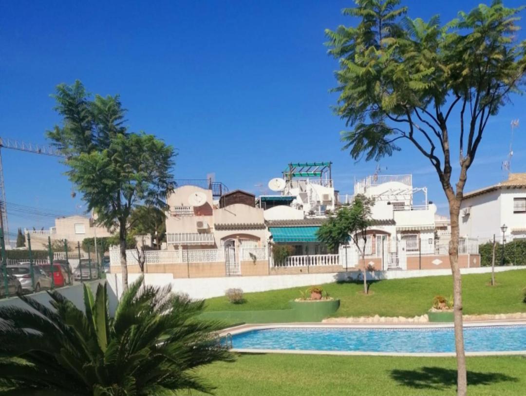 Apartament Casa Del Gato Rojo , Communal Swimming Pool , Terrace With Barbecue Torrevieja Eksteriør bilde